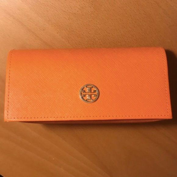 Tory Burch Sunglass Case - Picture 1 of 9